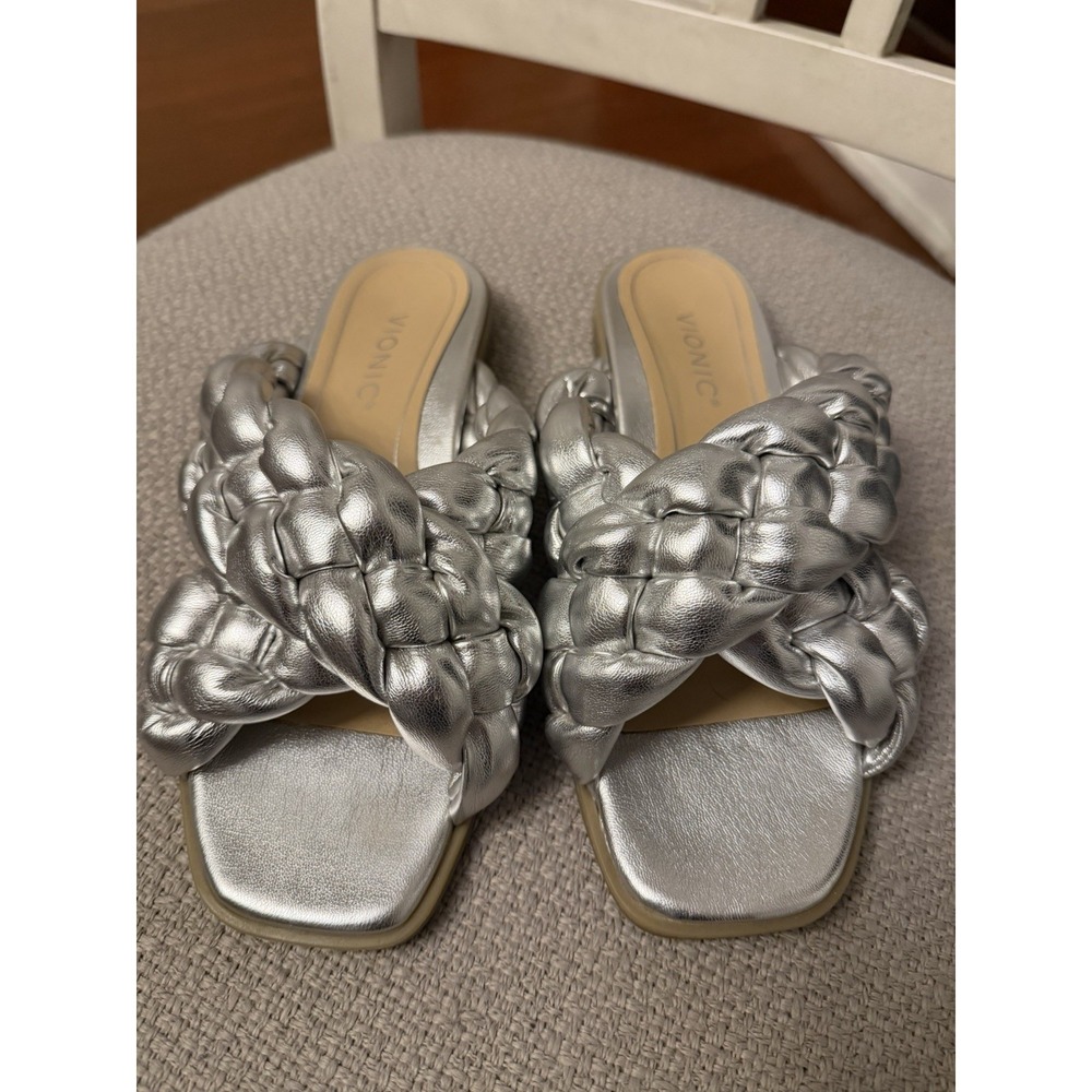 Vionic Kalina Braided Slides Flat Sandals Sz 7 Metallic Silver Cushioned Comfort